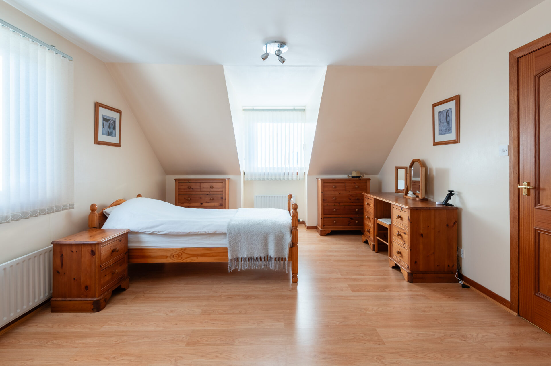39 bed1