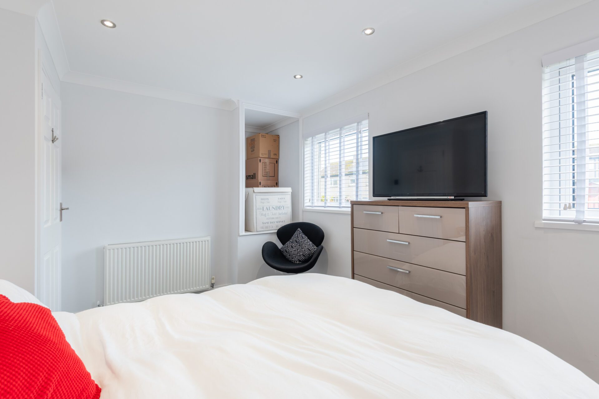 34 bed1