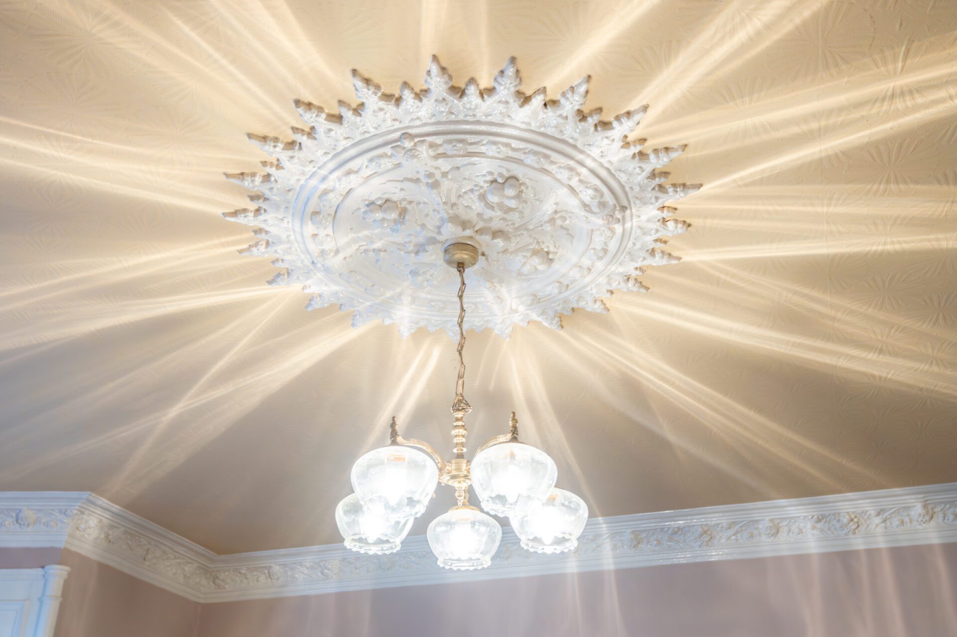 19 lounge light
