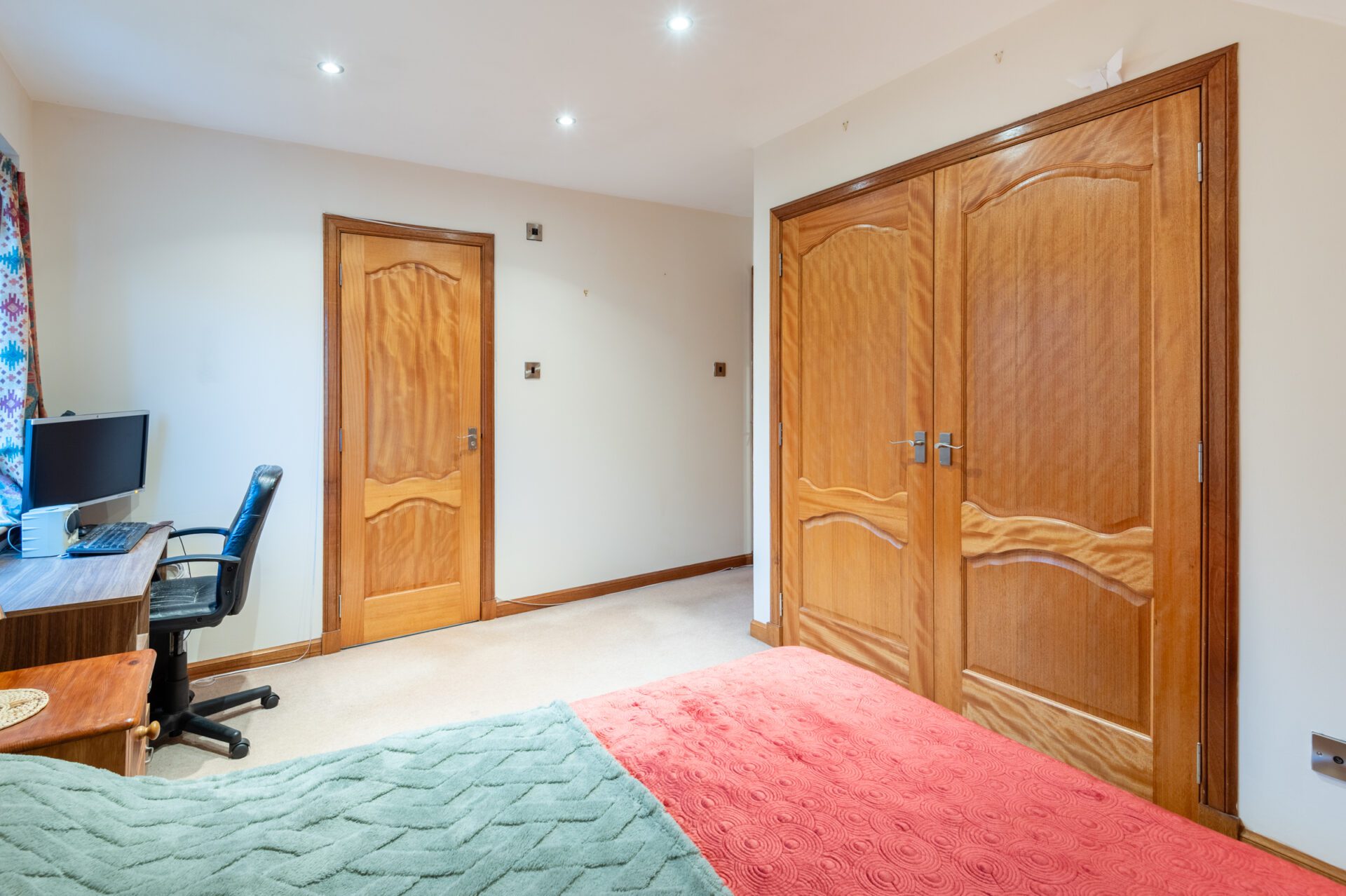 31 bed1