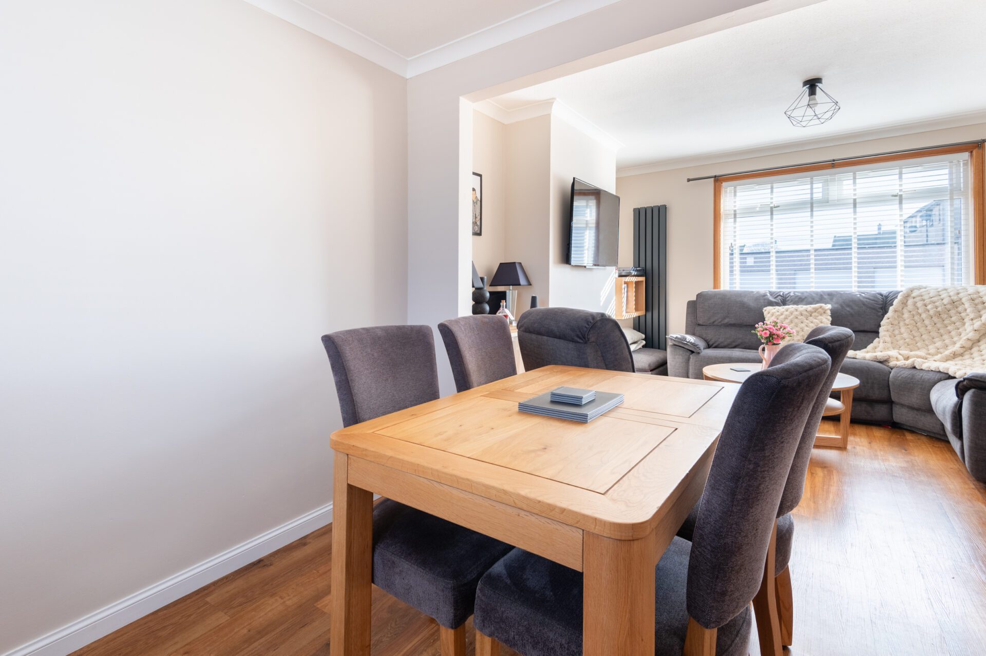 17 dining area
