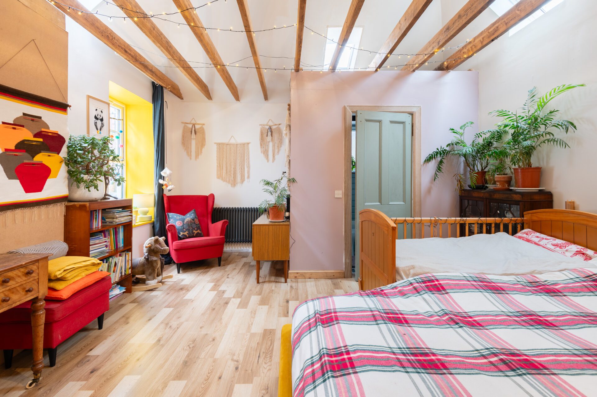 33 bed1