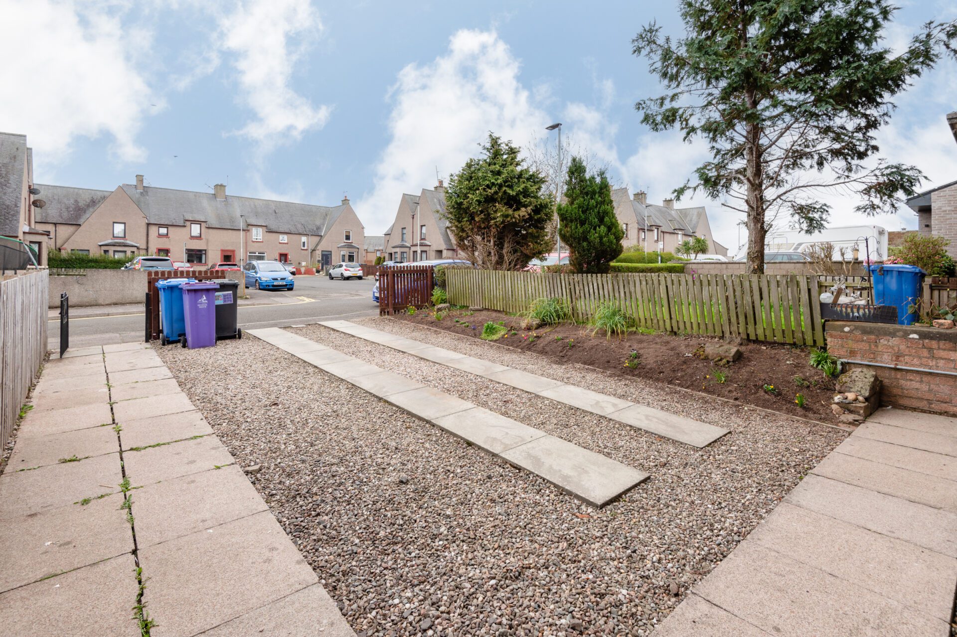 5 front garden