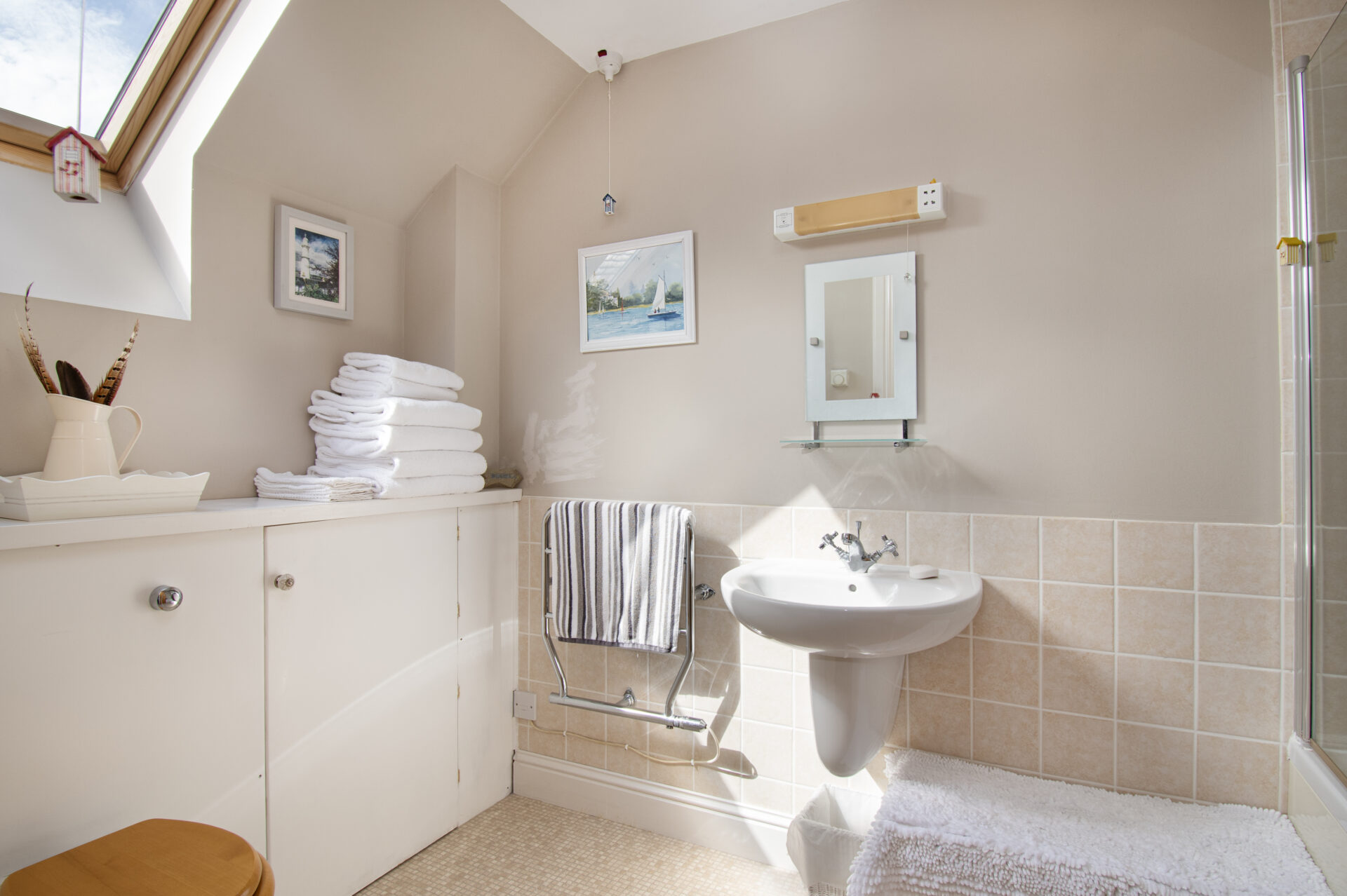 bathroom (1)