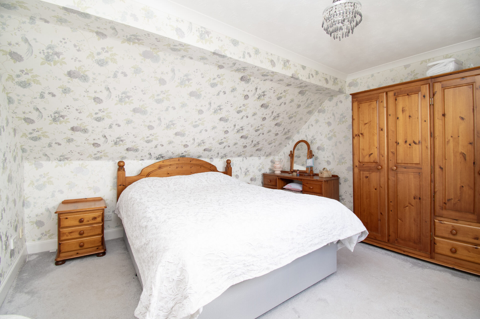 bedroom 1 (1)