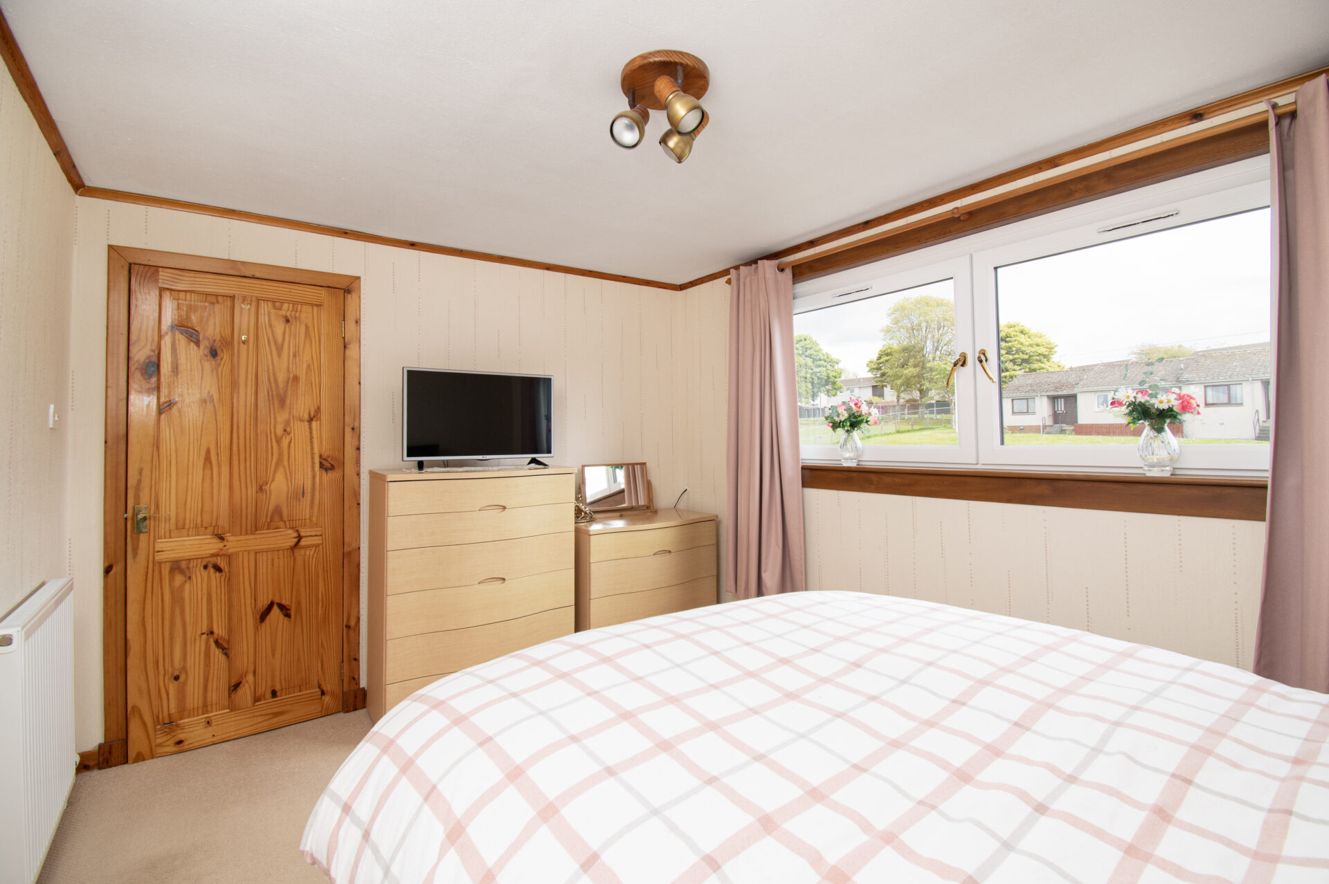 bedroom 1 (2)