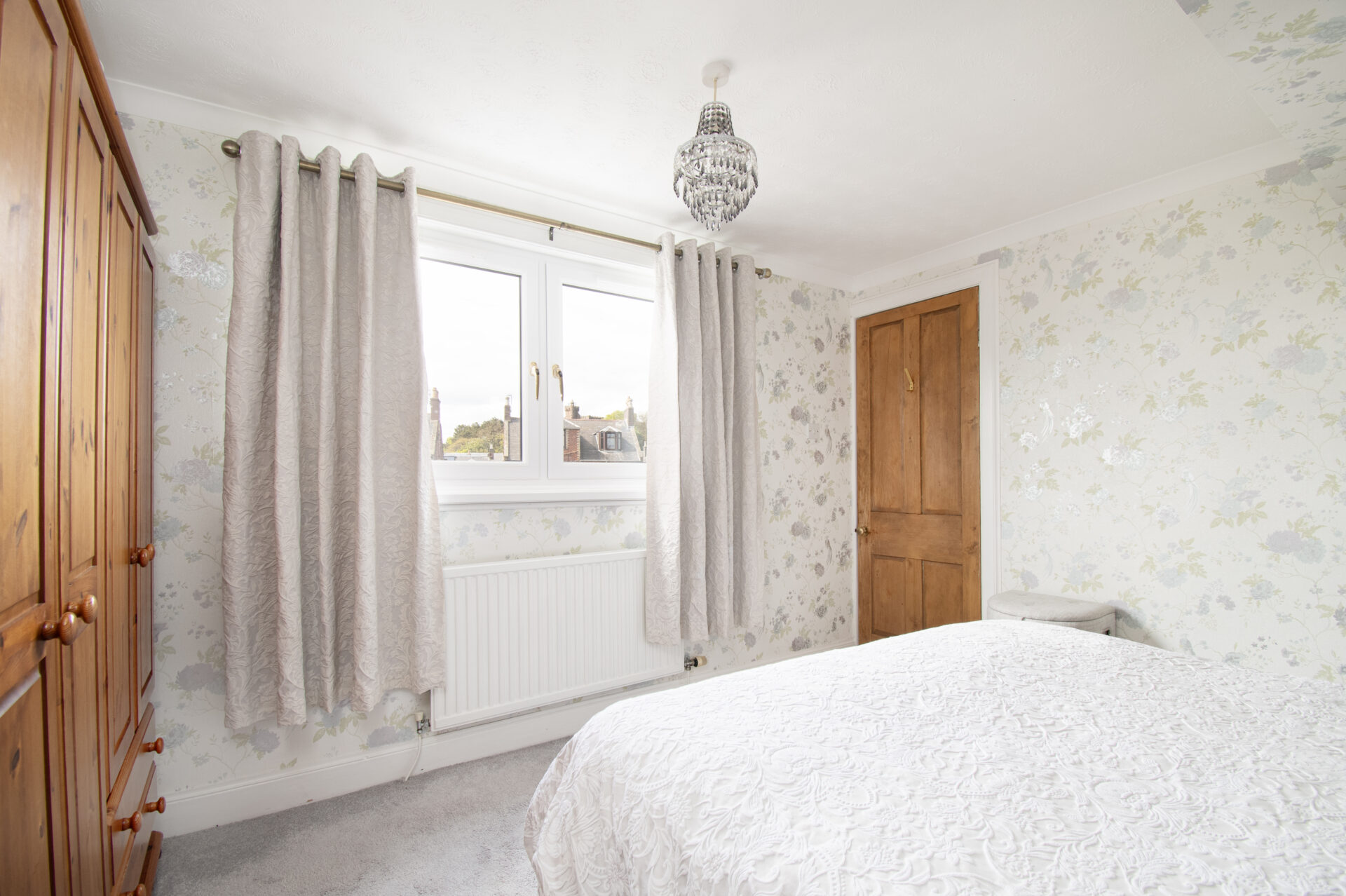 bedroom 1 (3)