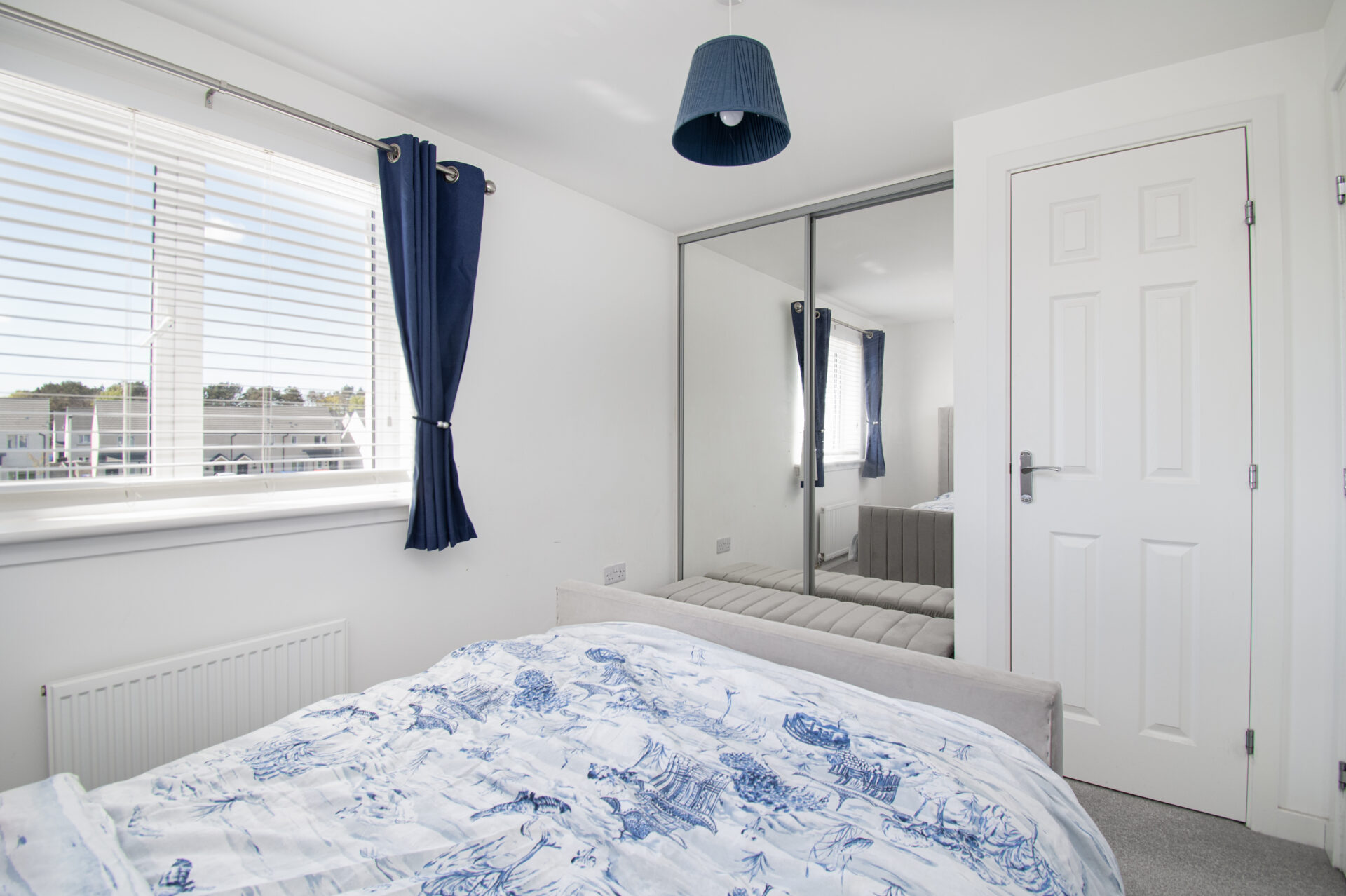 bedroom 1 (3)