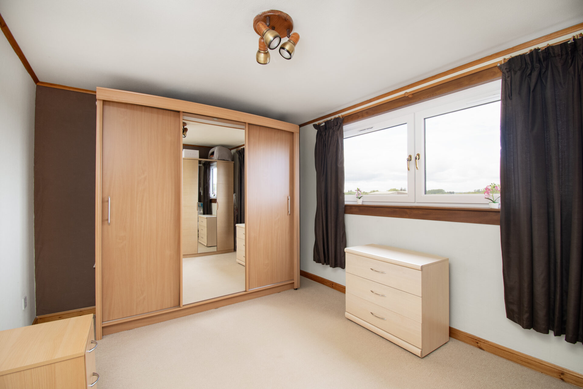 bedroom 2(1)