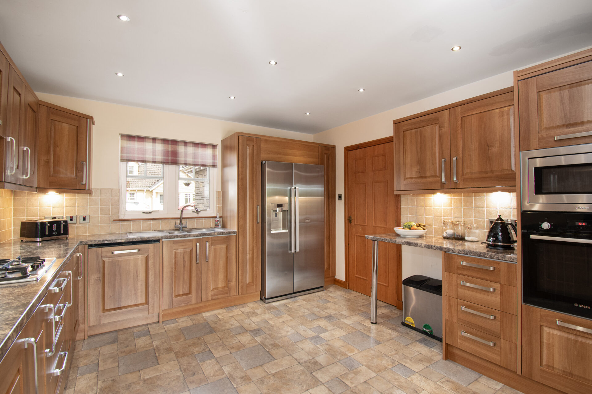 kitchen (1)