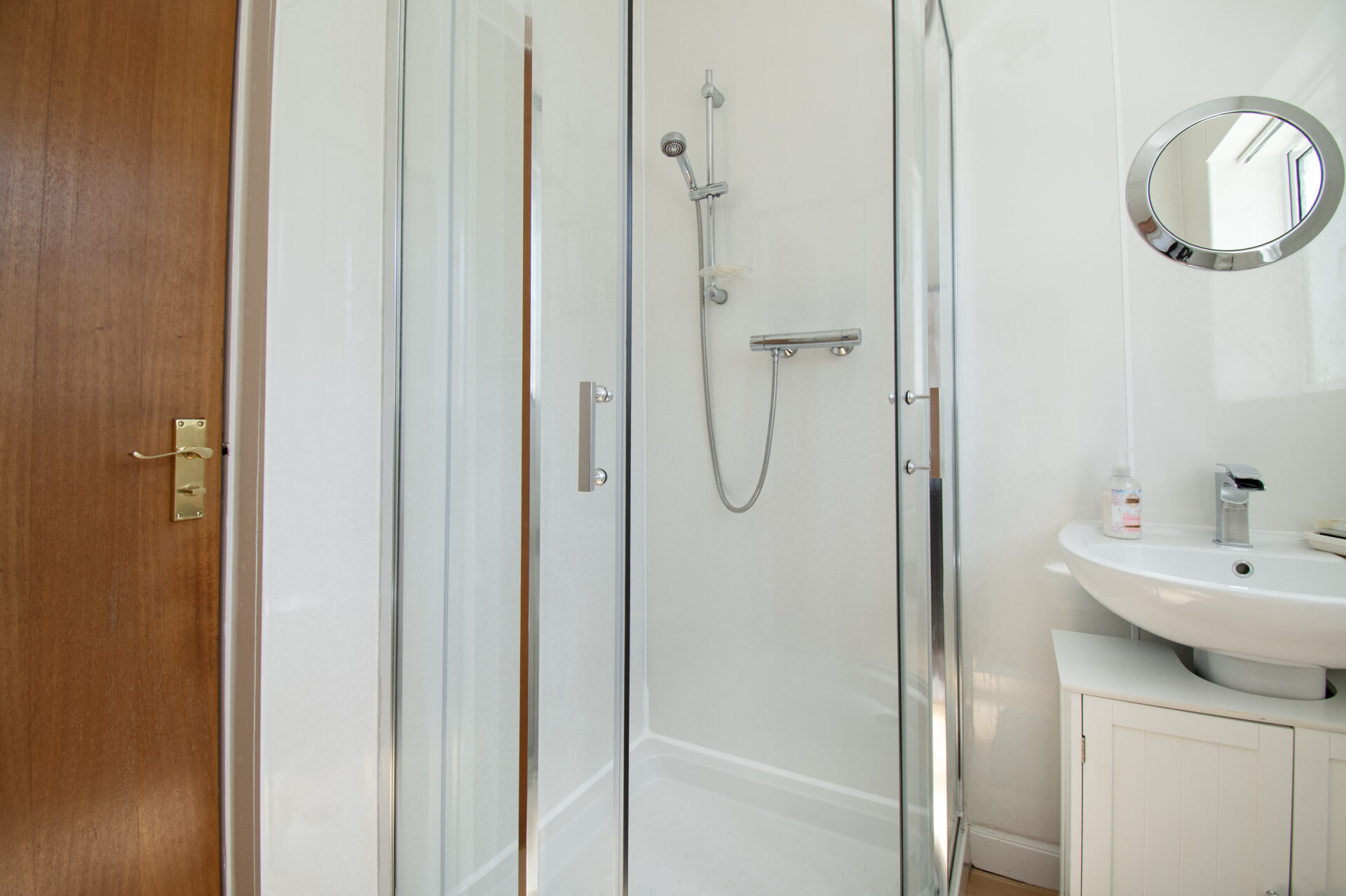 shower room (2)