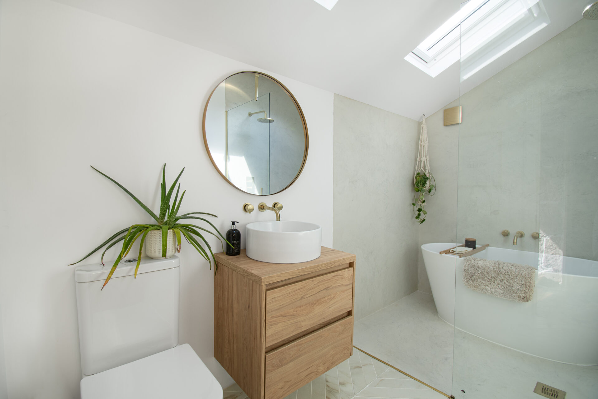 bathroom (1)