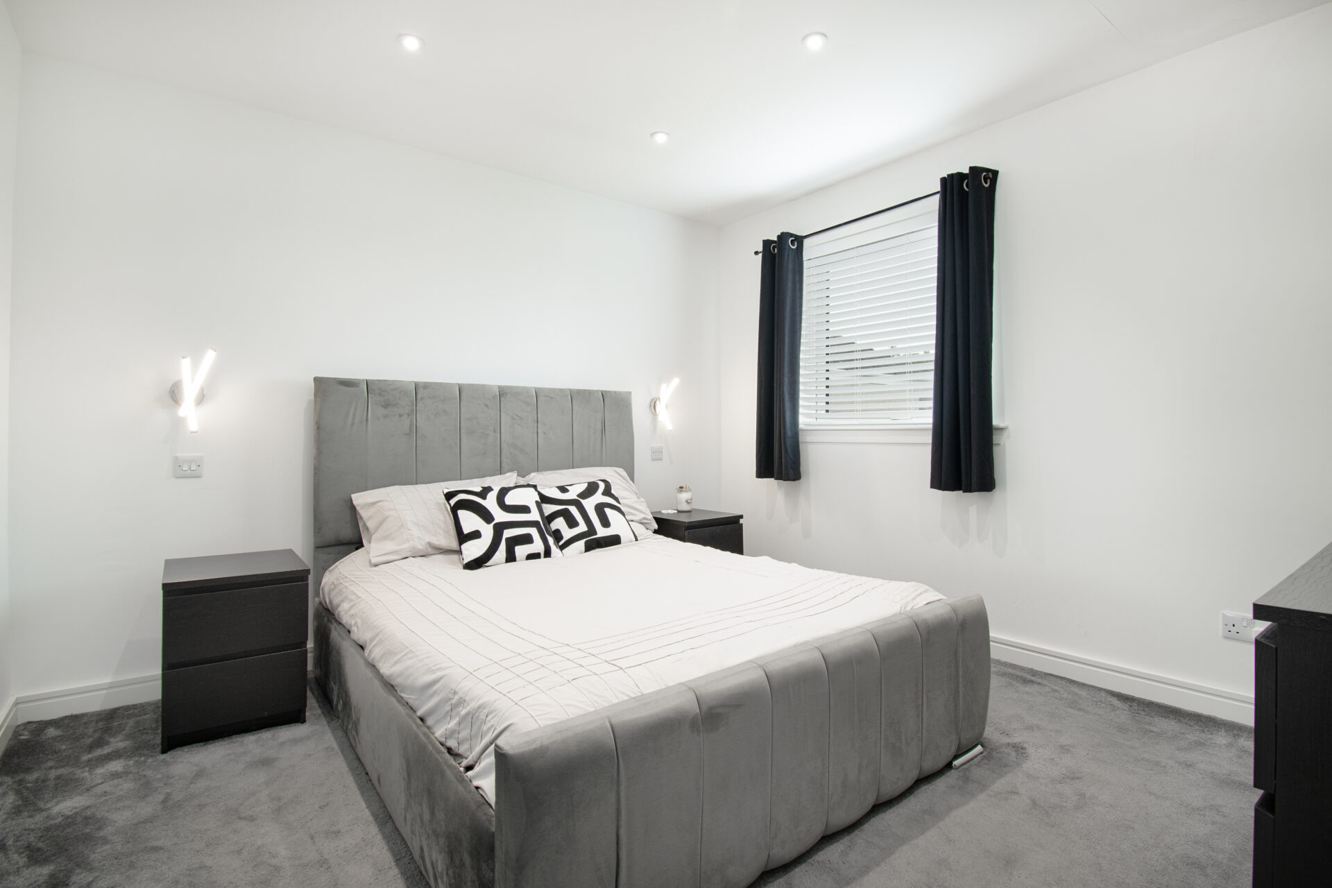 bedroom 1 (1)