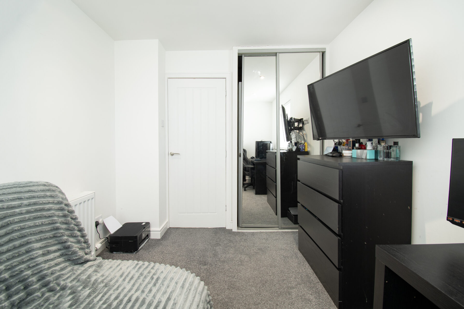 bedroom 2 (2)