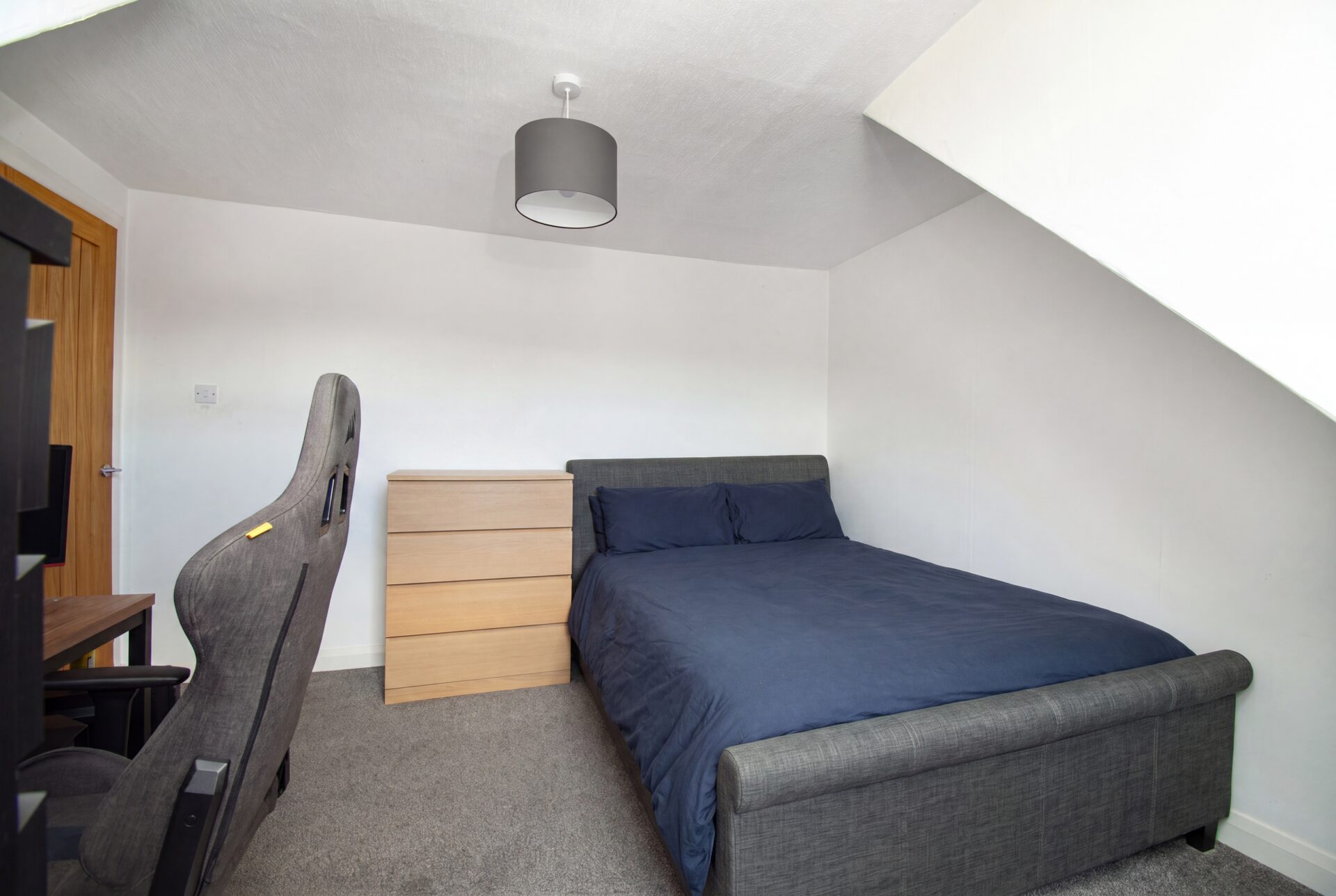 Bedroom 1(2)