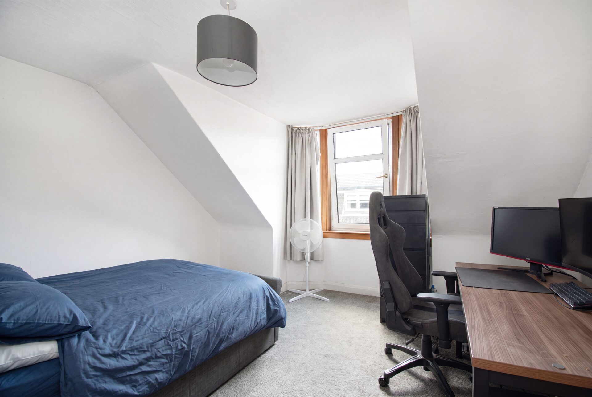 bedroom 1. (1)