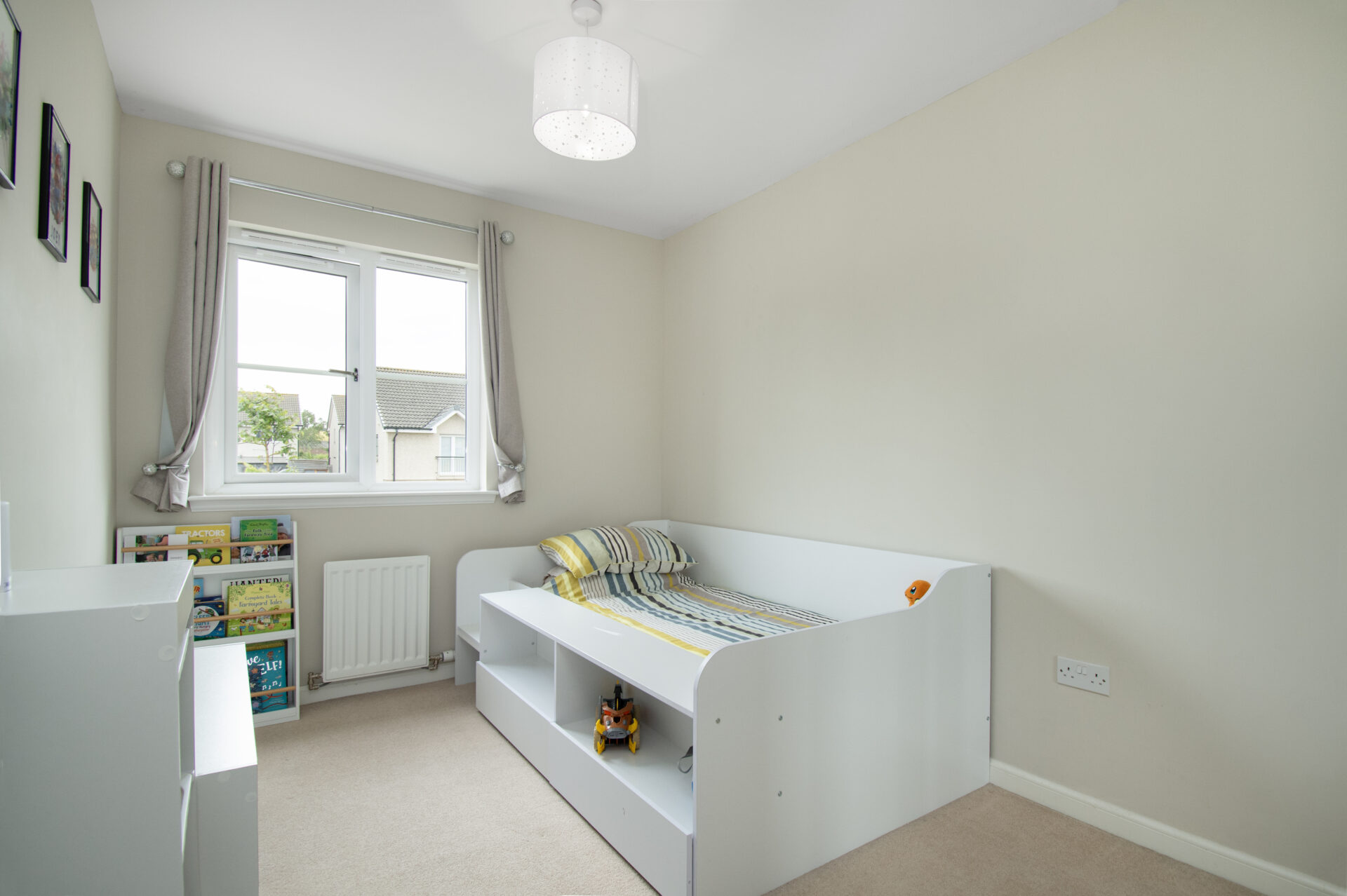 bedroom 2 (1)