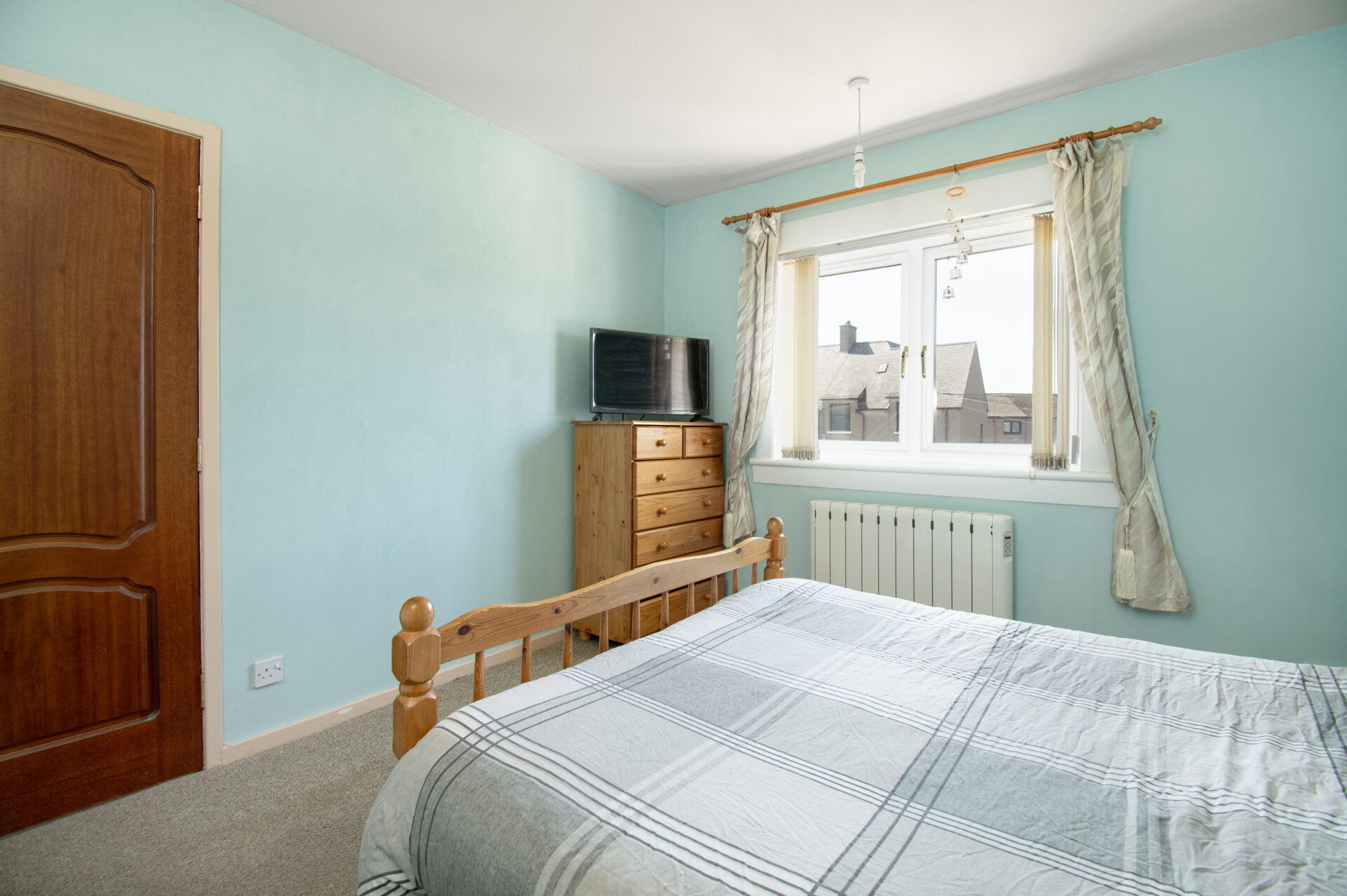 bedroom 2 (2)