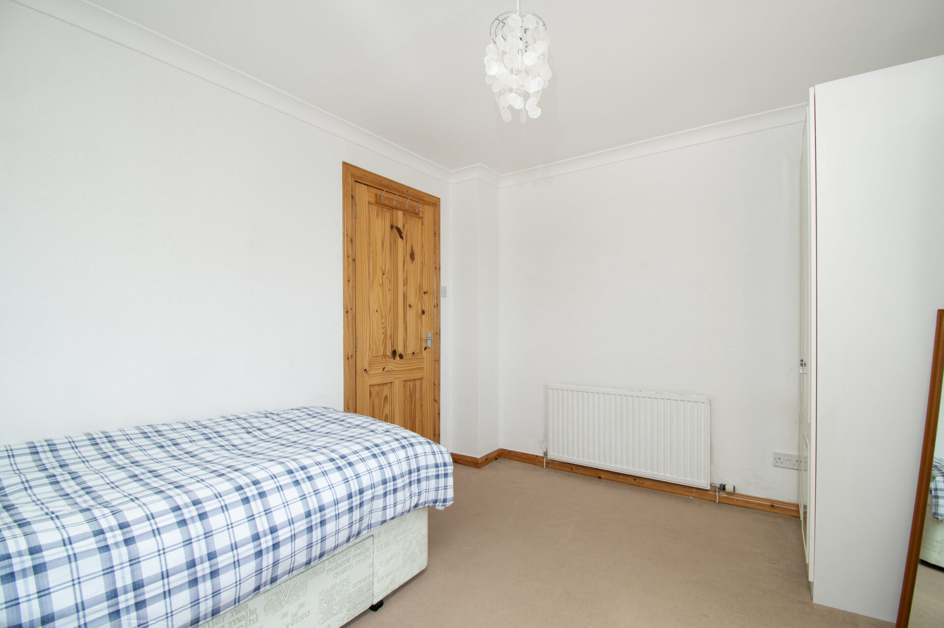 bedroom 2 (2)