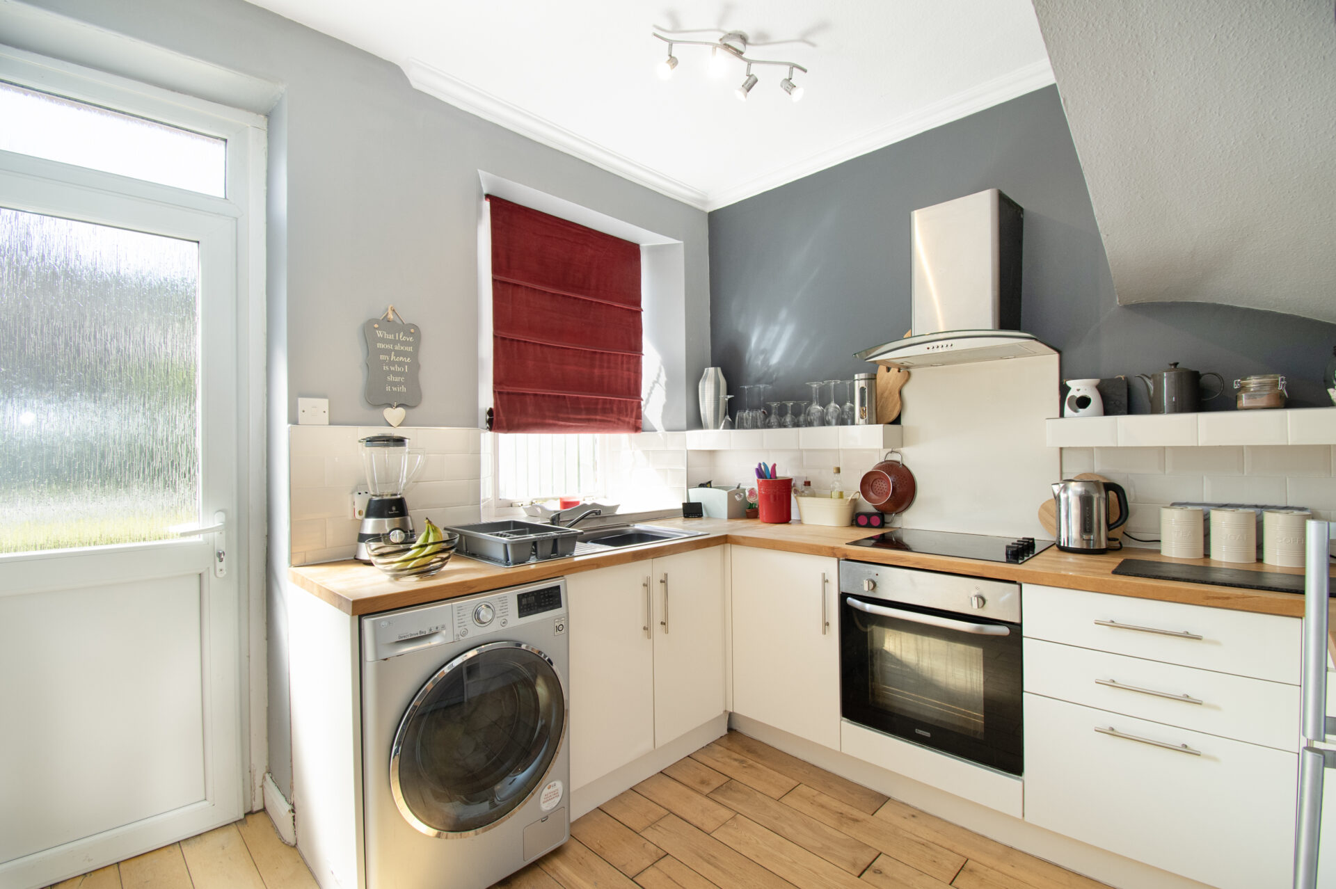 kitchen (1)