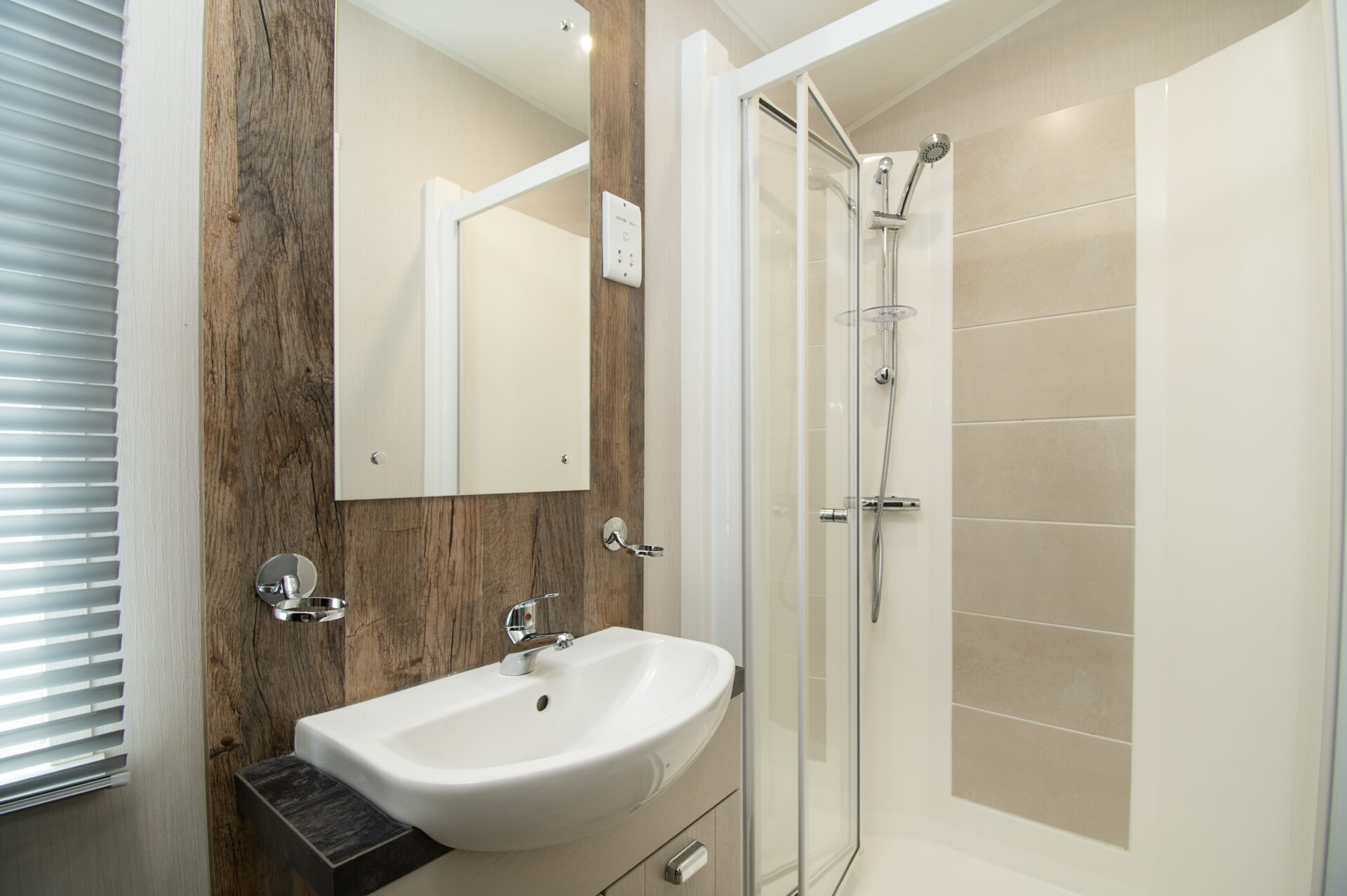 shower room (2)