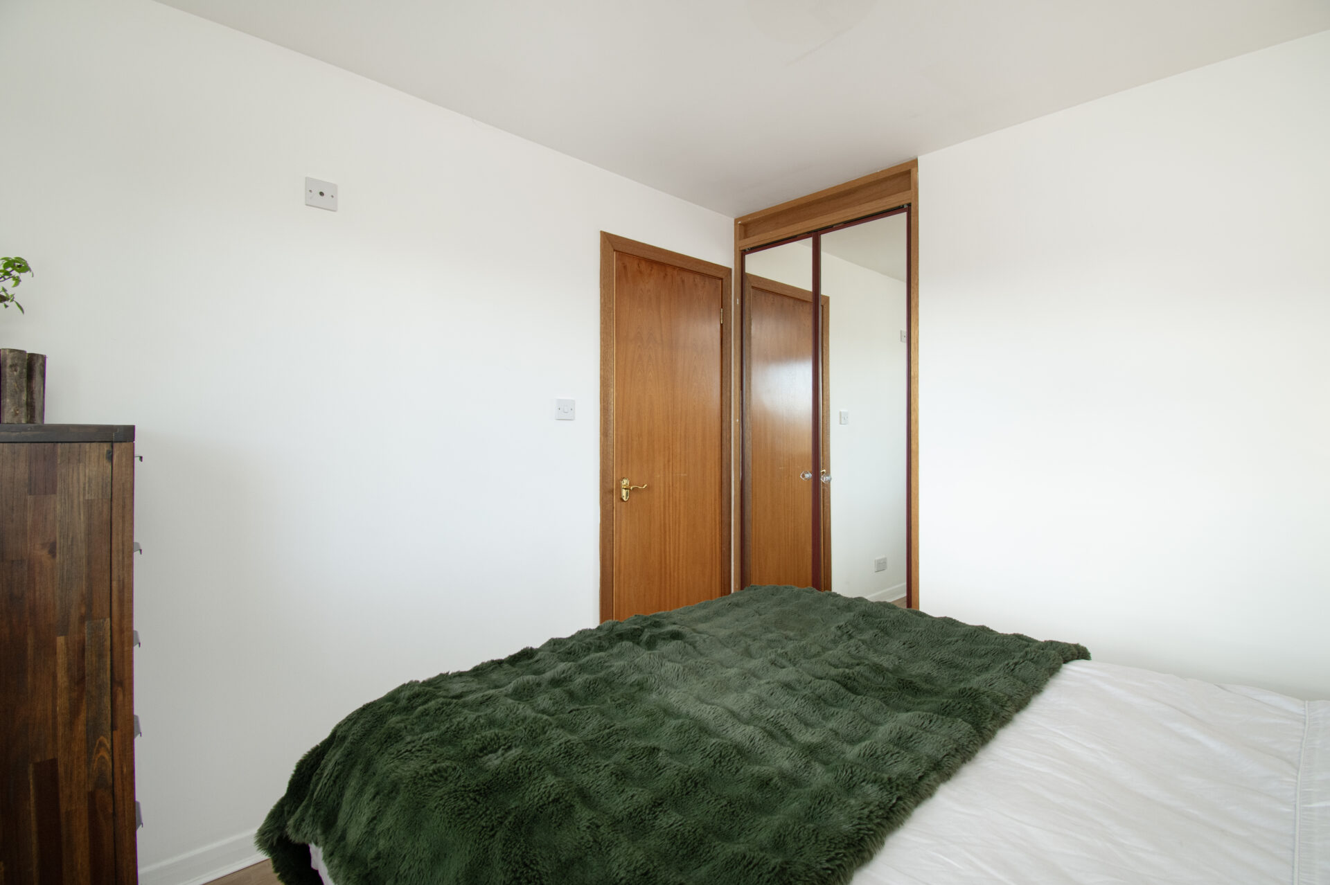 bedroom 1(3)