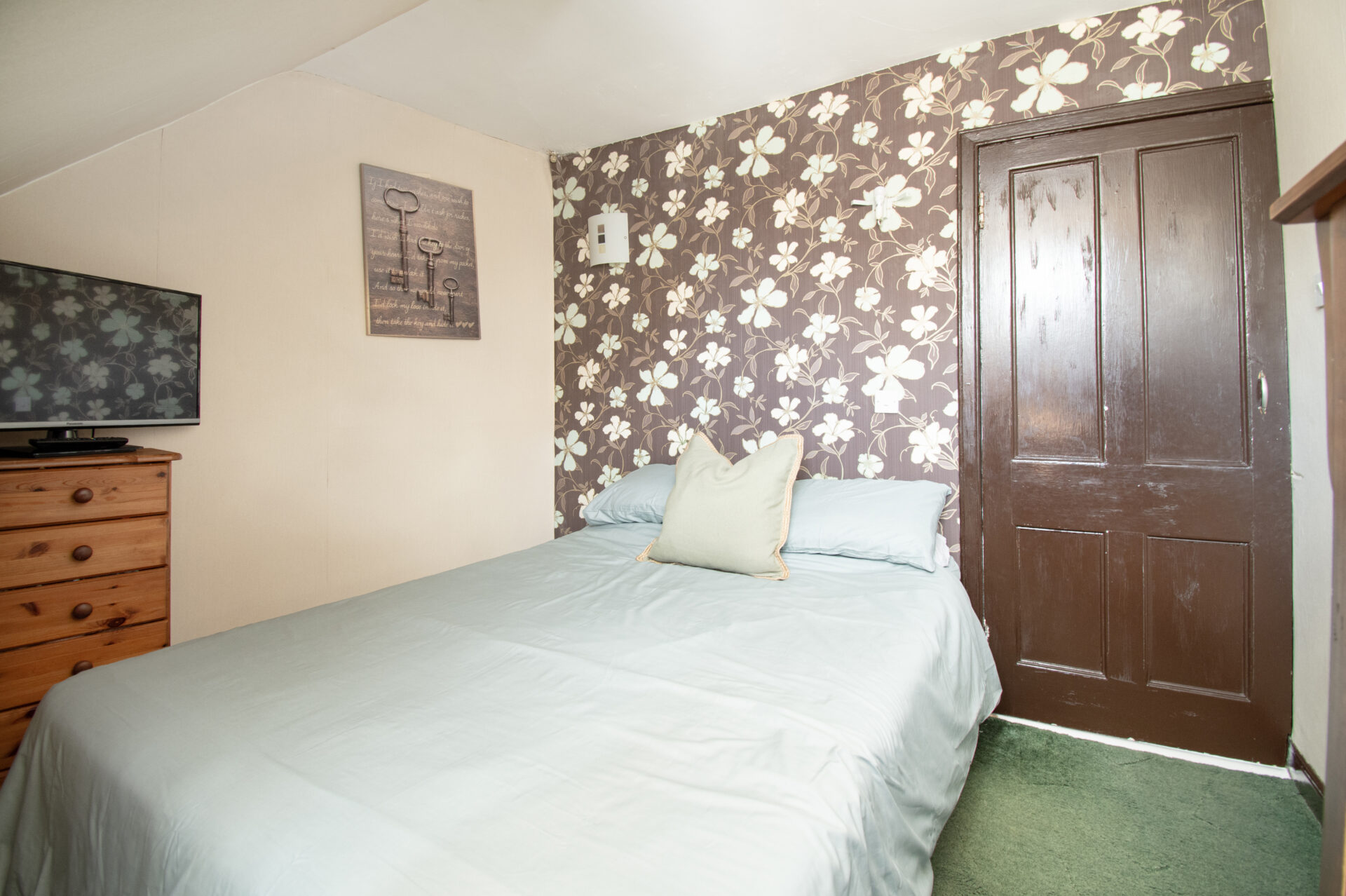 bedroom 2(3)