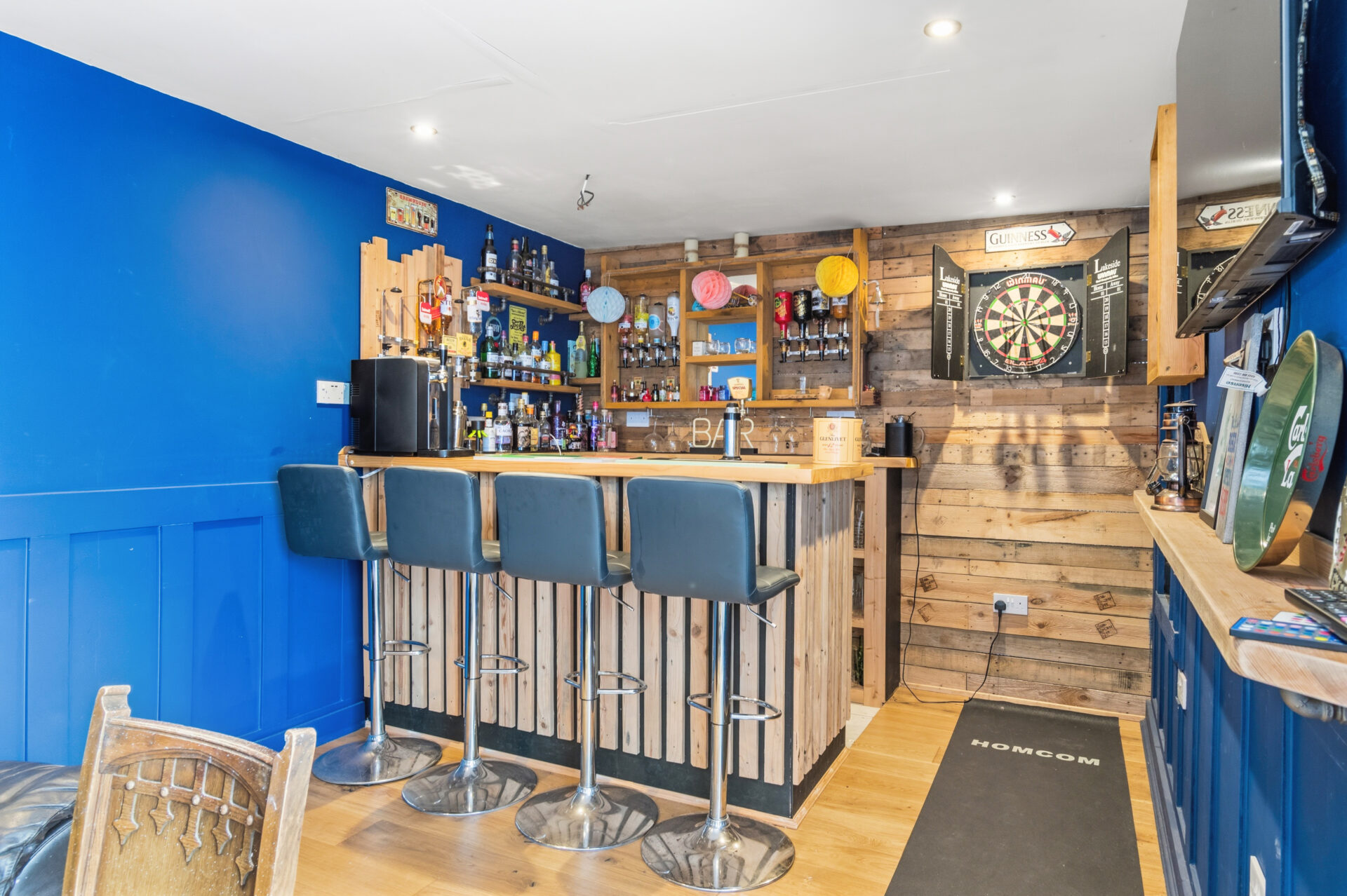 Bar (2)