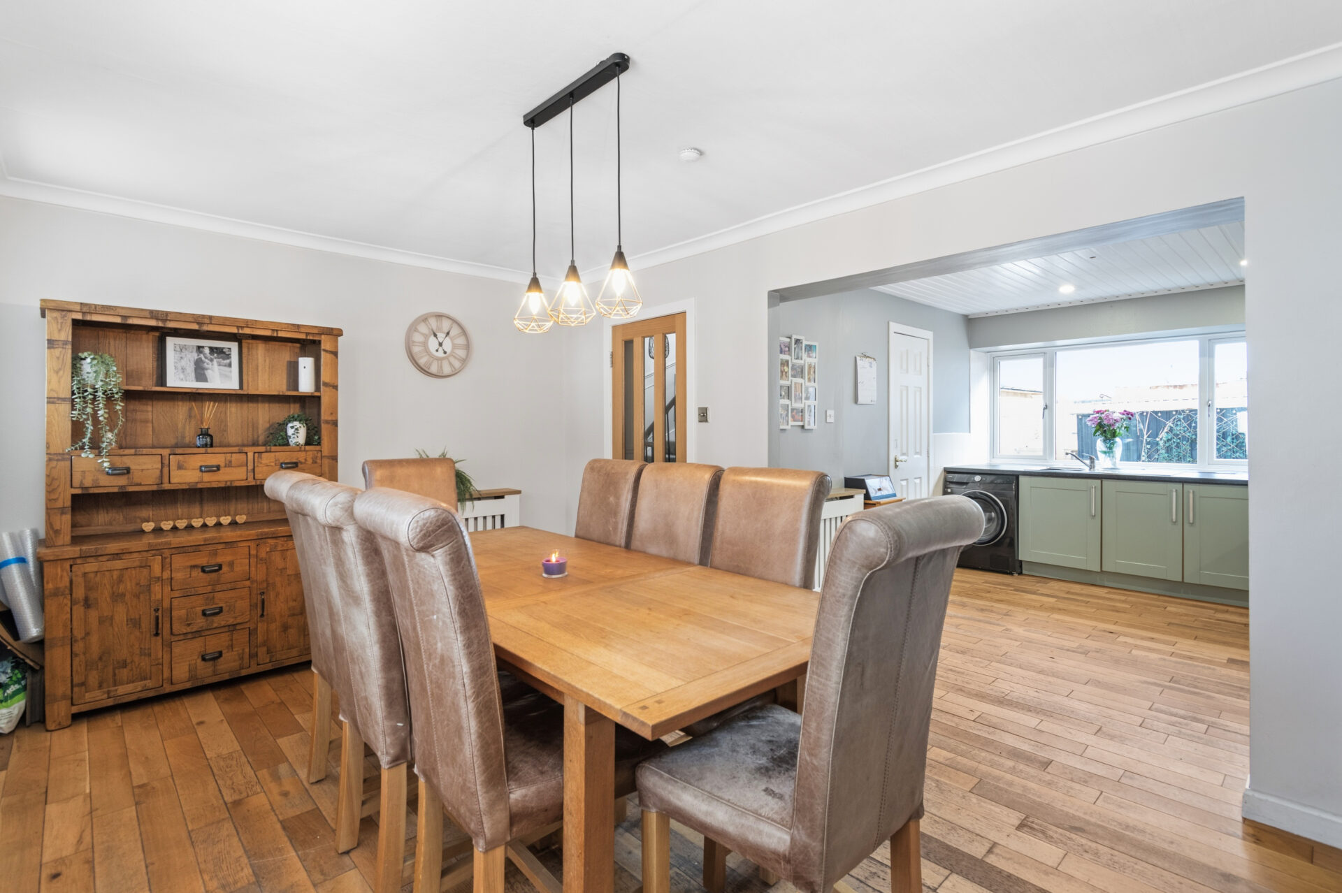 Dining room (2)