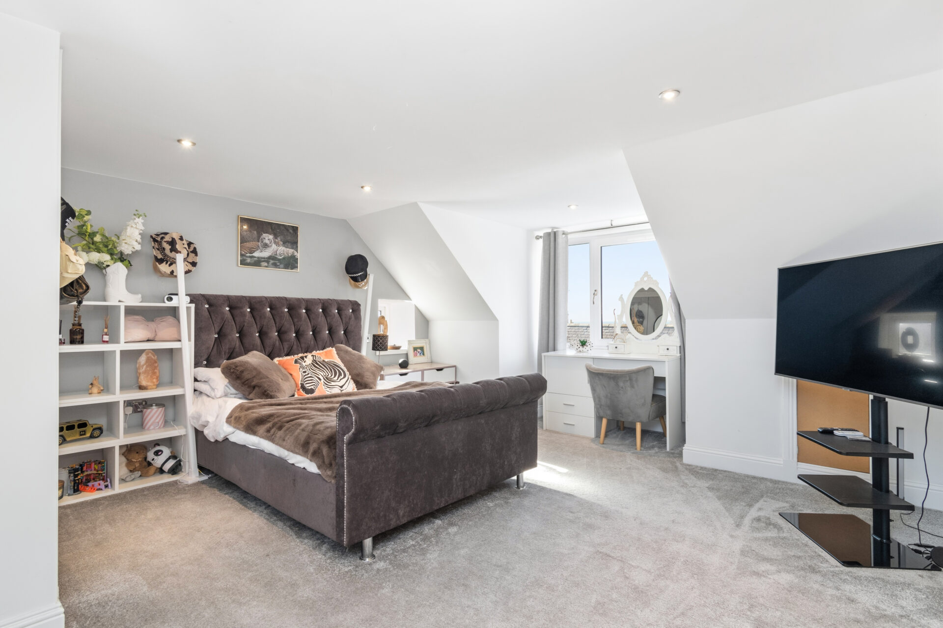 bedroom 2 (1)