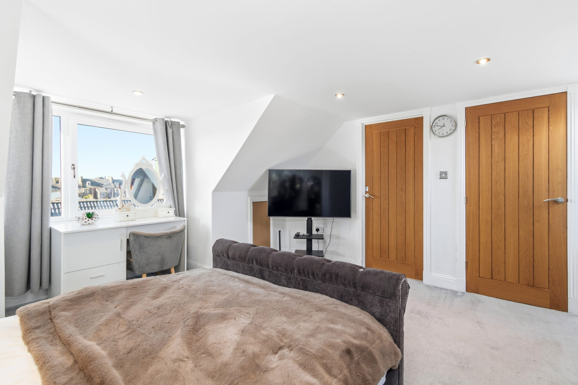 bedroom 2 (4)