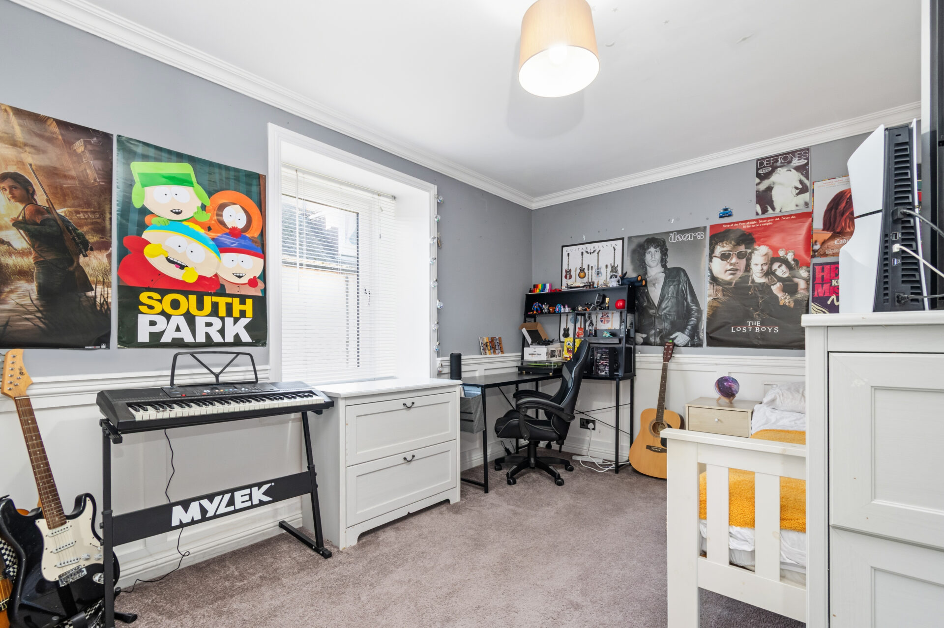 bedroom 4 (1)